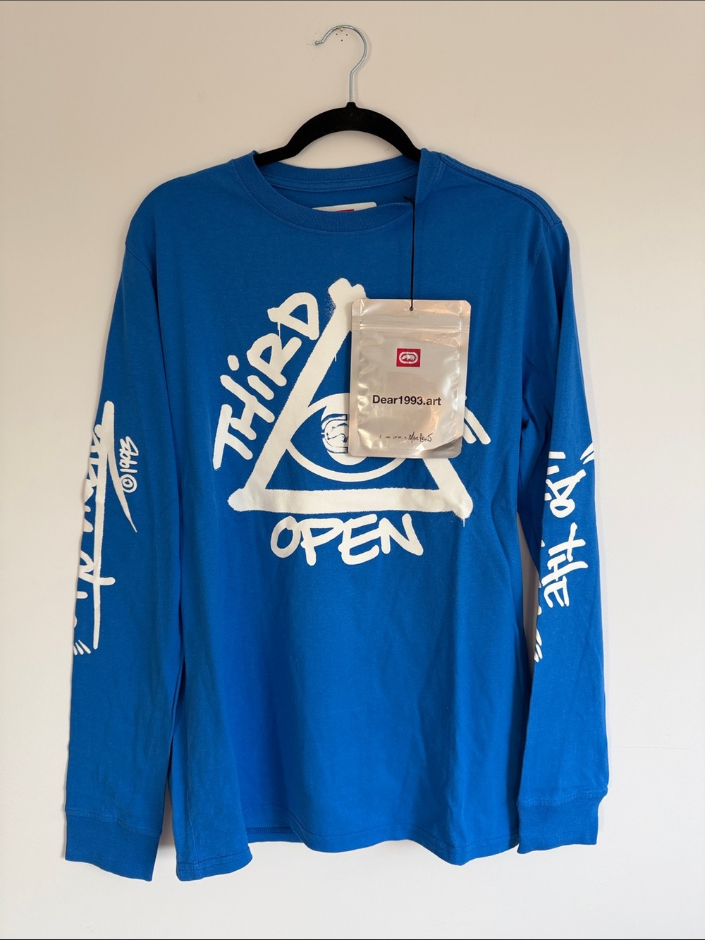 BNWT Ecko unltd Unisex Long Sleeve Graphic Tee in Blue - Third Eye Open